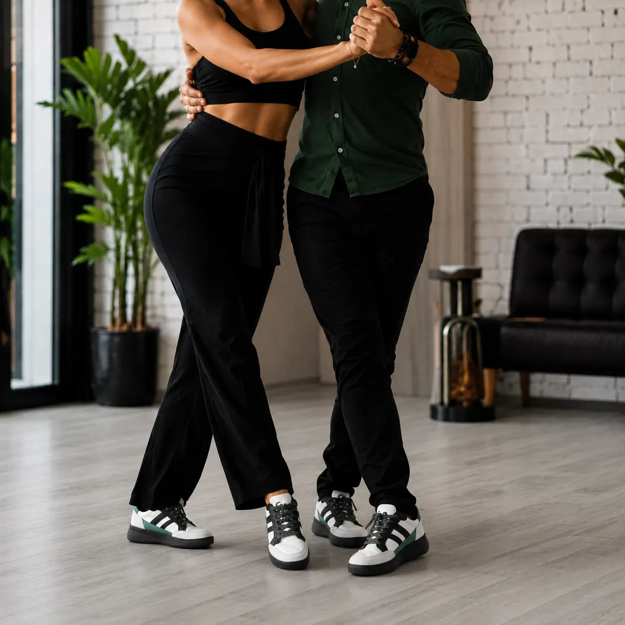 basket de danse groove trio couple