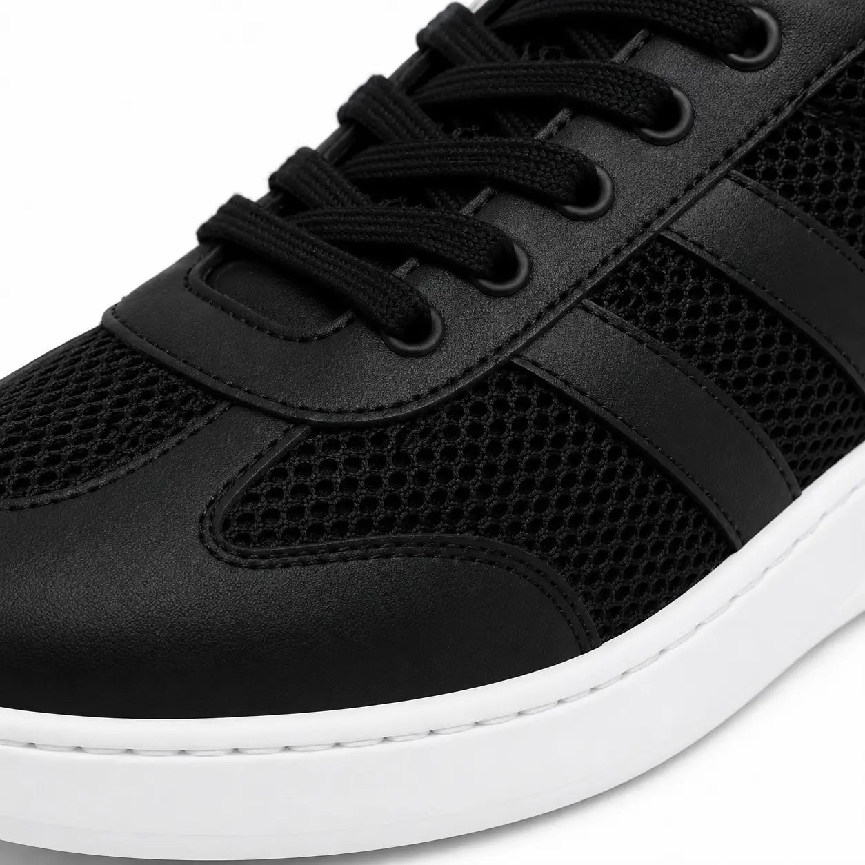 baskets danse groove black white details