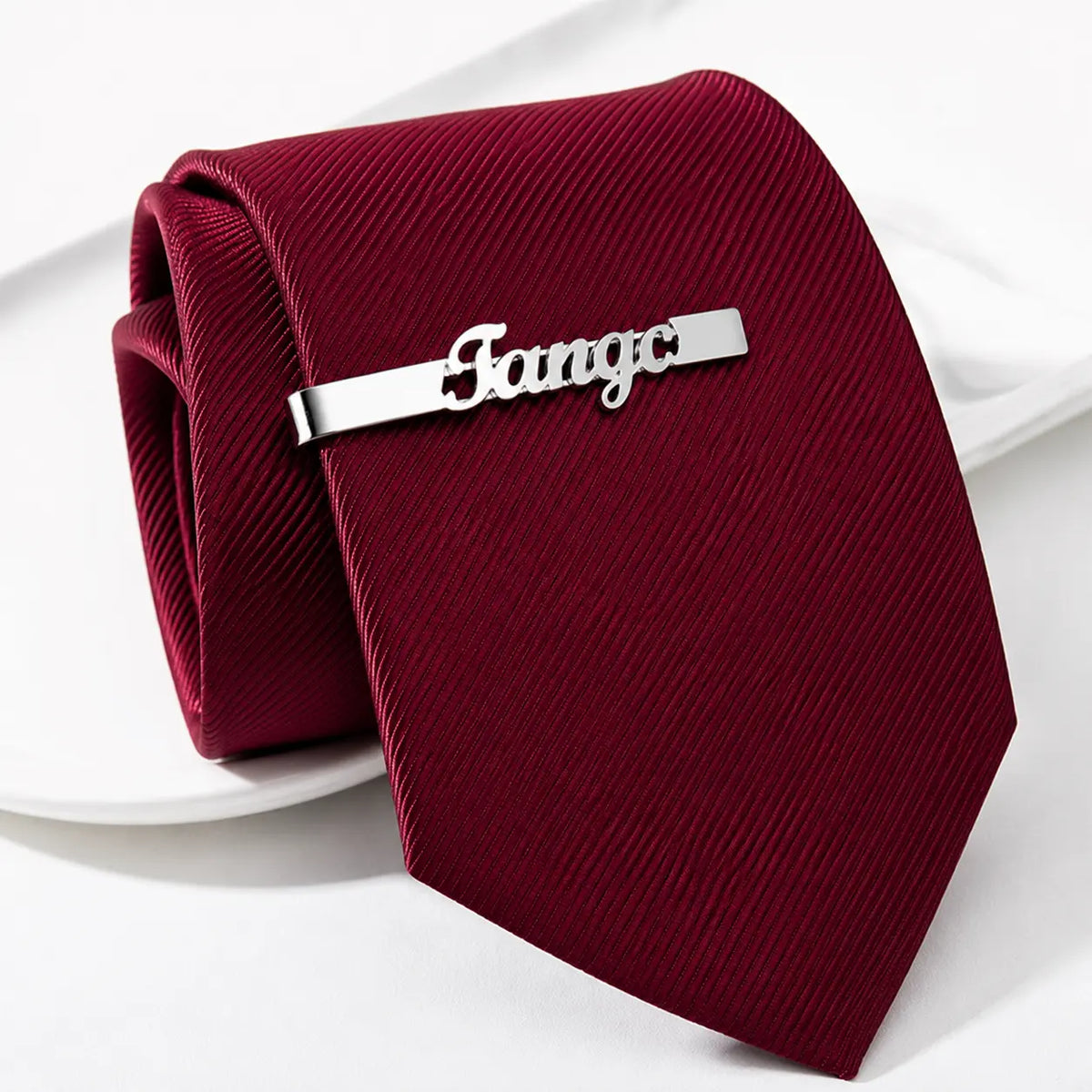 pince cravate tango homme élégance argentée